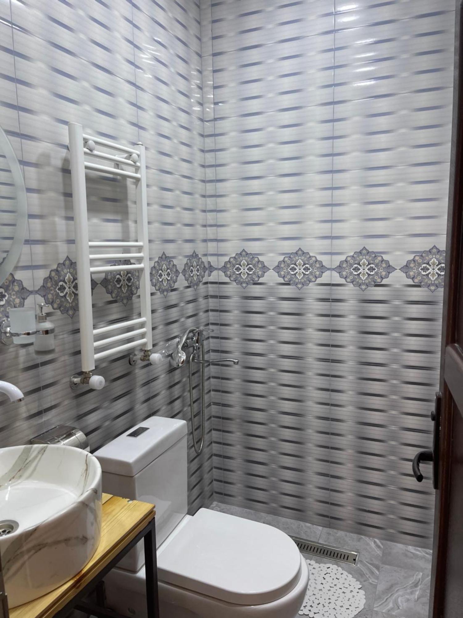 Sunny Guesthouse Kazbegi Bagian luar foto