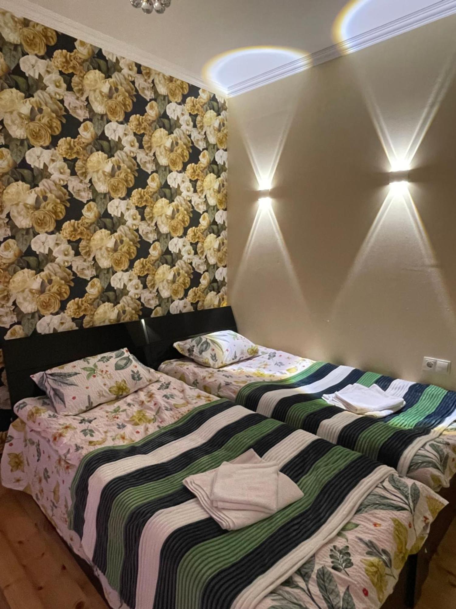 Sunny Guesthouse Kazbegi Bagian luar foto