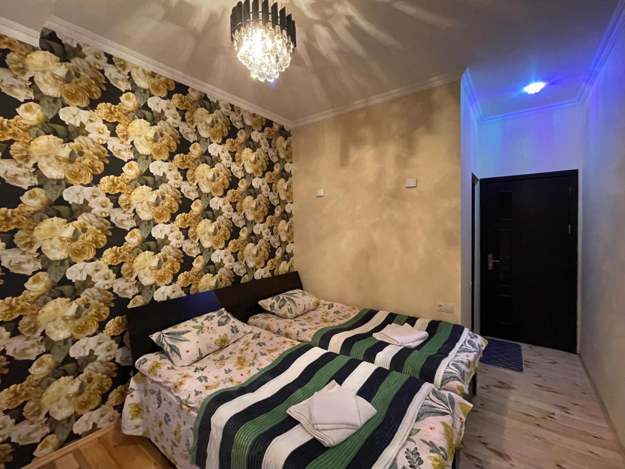 Sunny Guesthouse Kazbegi Bagian luar foto