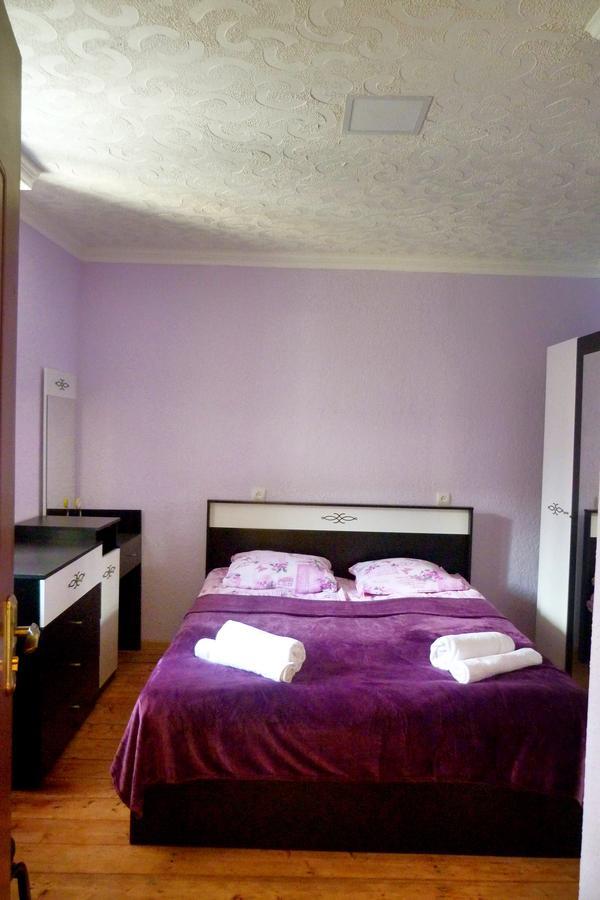 Sunny Guesthouse Kazbegi Bagian luar foto